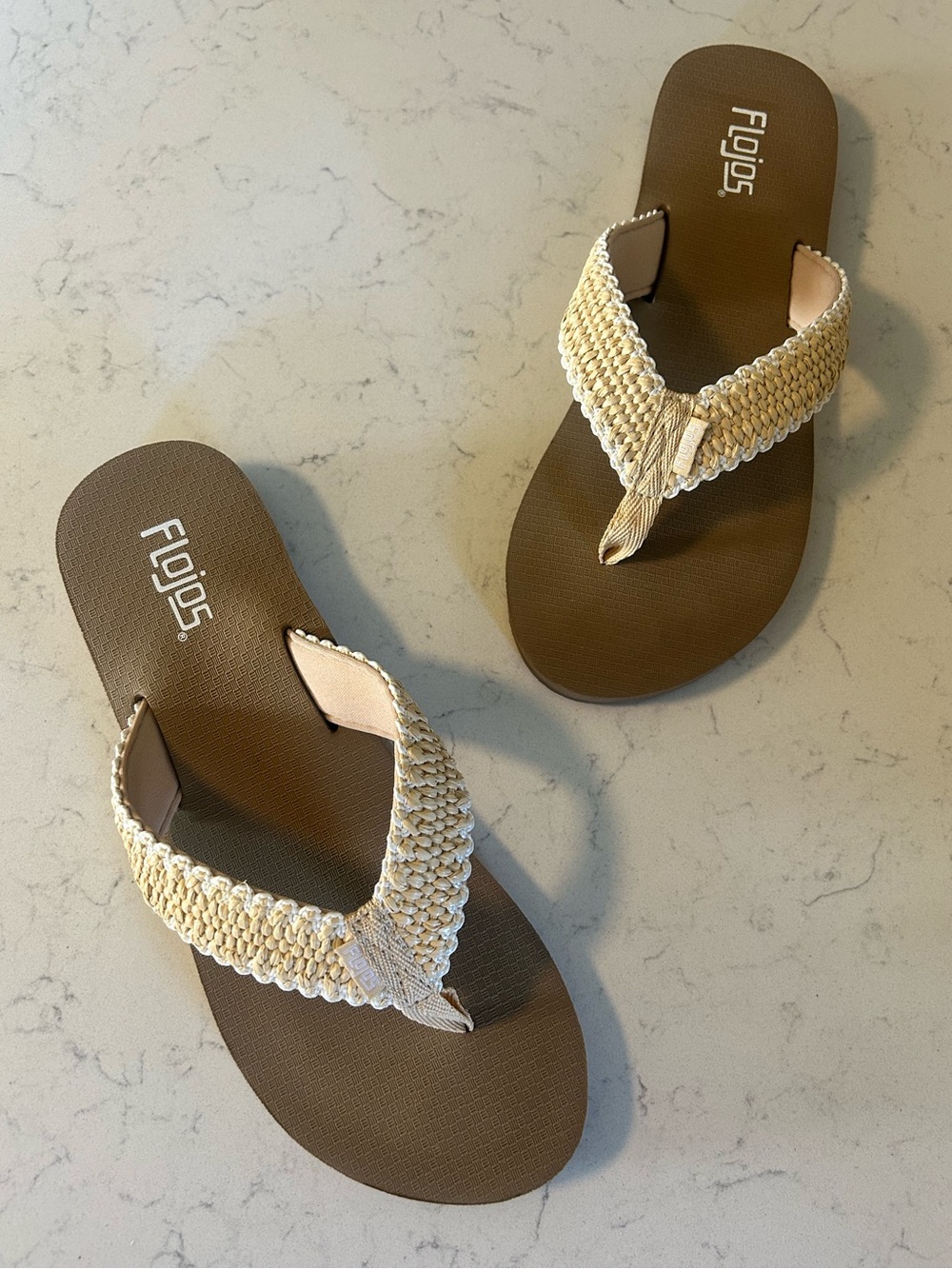 LIKE NEW Flojos Boho Beachy Tan Flip Flops With Woven Braided Jute Straps - Picture 3 of 16